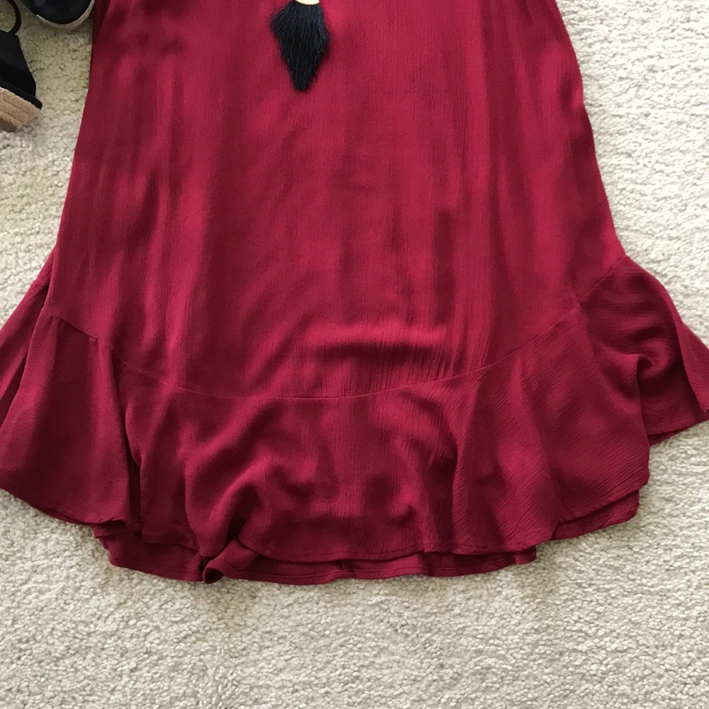 Wine Color, Scoopback Sleeveless Dress - Picture 3 of 8